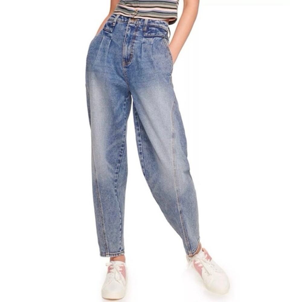 SO Pleated Balloon Jean Super High Rise Sz 9/29 Baggy‎ Relaxed Taper Leg Trendy